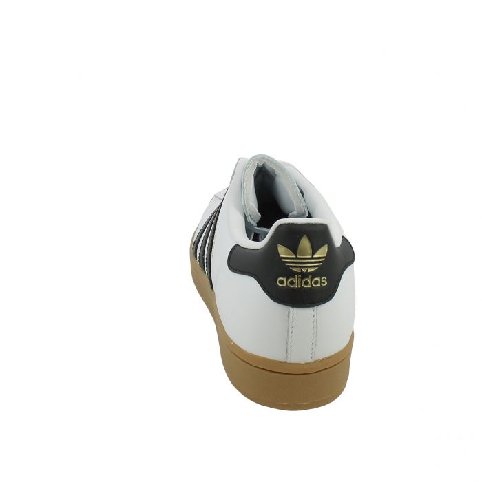 Adidas nere con punta bianca best sale