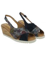 Sandalo blu con slingback e zeppa in sughero