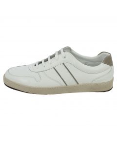 Sneakers bianche in pelle dallo stile casual