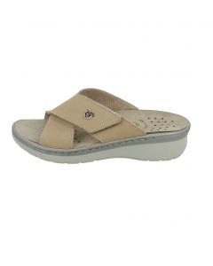 Ciabatta in pelle con Strappo Incrociato Beige