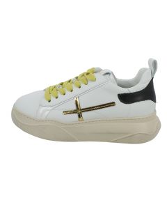 Sneaker Giada in pelle con lacci gialli