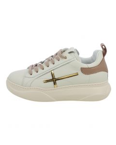 Sneaker in Pelle Bianca con Lacci Marroni